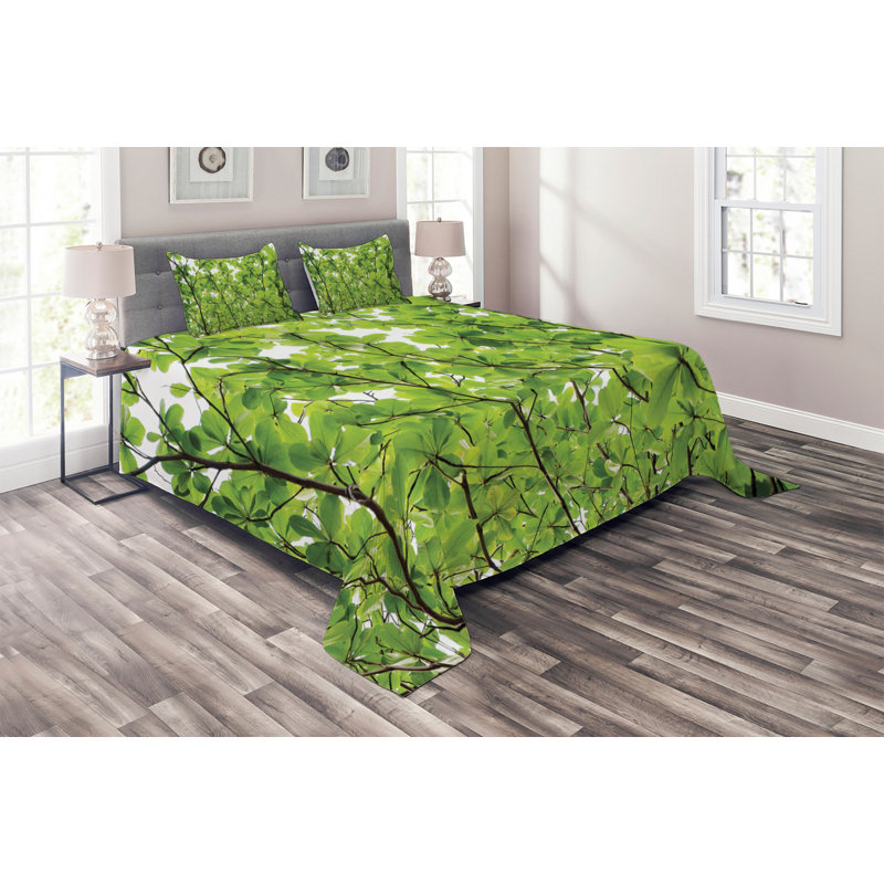 Farmhouse / Country Floral Coverlet