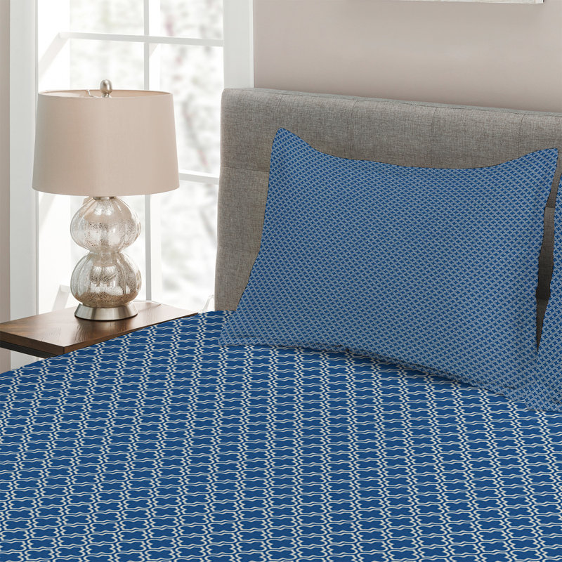 Modern & Contemporary Polyester Geometric Shapes Coverlet