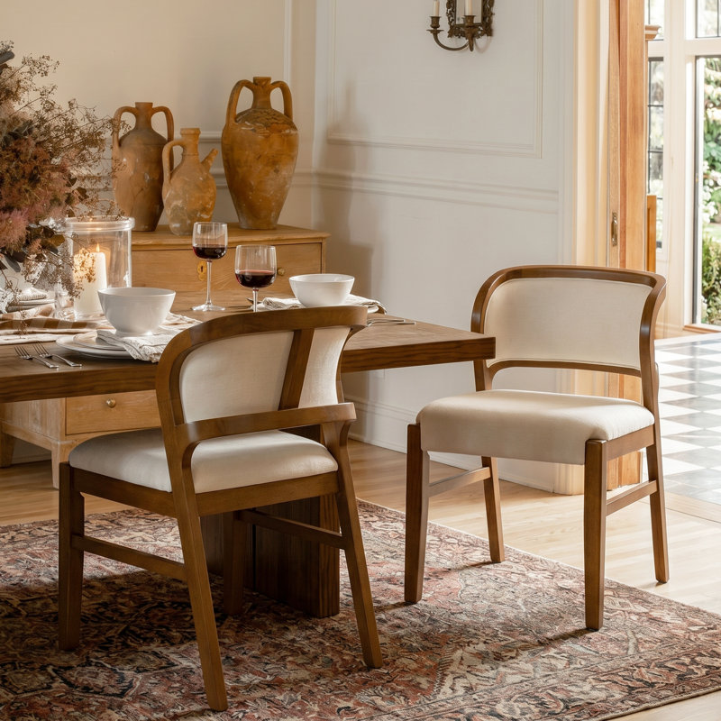 Chaise rembourrée moderne Bellamy, Coussin beige / structure en noyer