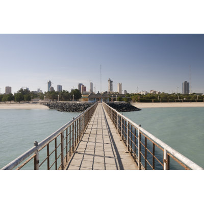 Kuwait City by Lingbeek