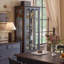 Vitrines noires en bois massif