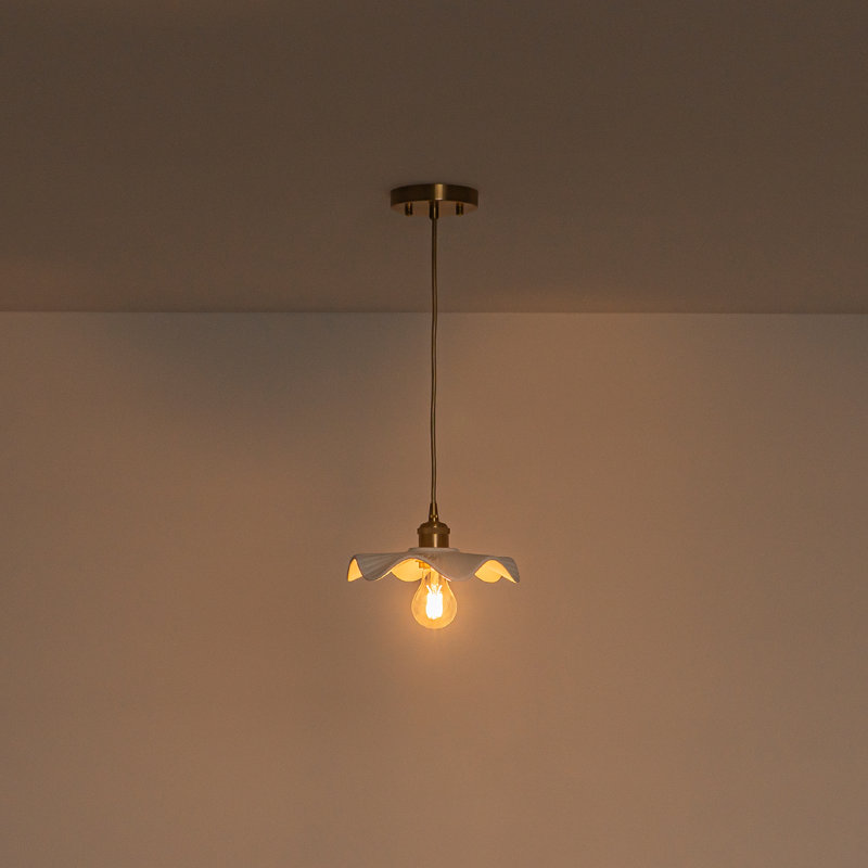 Luminaire suspendu floral en forme de cannelure blanche à 1 lumière en céramique
