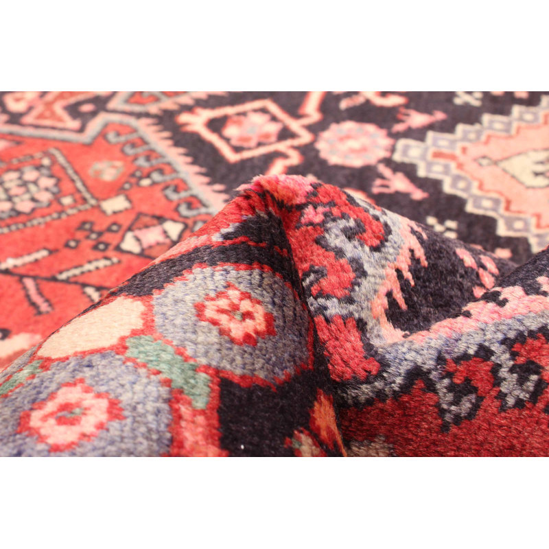 Andelz Red Rug 4'6" x 8'4"