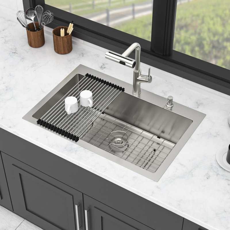 Évier de cuisine à montage sur plan 33 po avec robinet escamotable, distributeur de savon et ensemble de drain - Acier inoxydable T304 de calibre 16, 41 robinets à rotation 360 °, guide d'eau en forme de X pour un nettoyage facile, revêtement