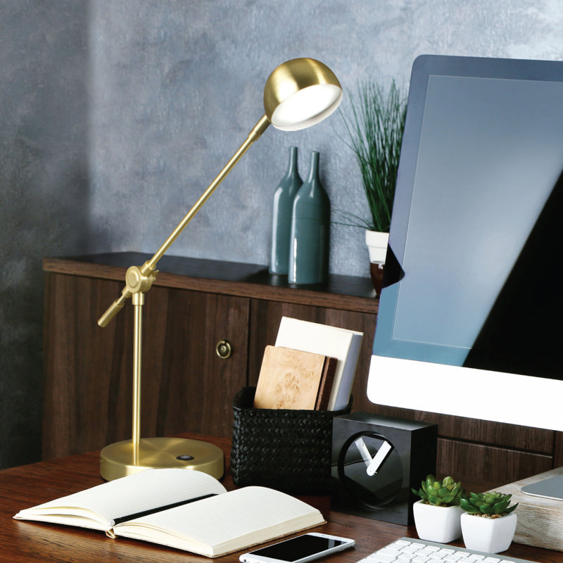 Lampe de bureau à DEL avec port USB de santé et de bien-être OttLite