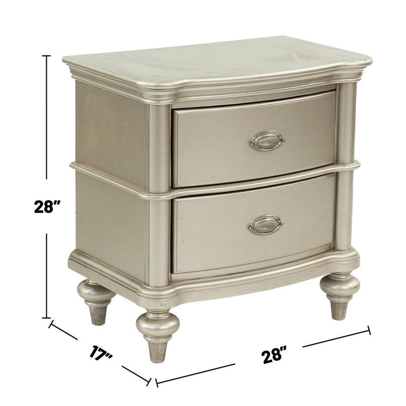 Chambre à coucher 2 - Table de chevet argentée en bois de pin et pour structure antique esthétique
