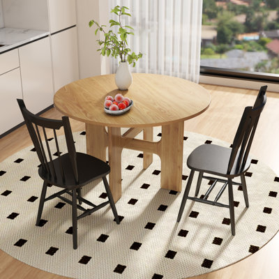 Ensemble de salle à manger Modern Farmhouse - Table ronde à pieds croisés et chaises Windsor - Ensemble de cuisine 3/4 pièces