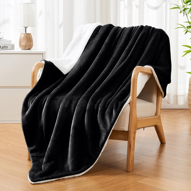 Adamczyk Soft Touch Mink Faux Fur Plush Sofa Throw/Blanket , 230cm x 270cm, Black