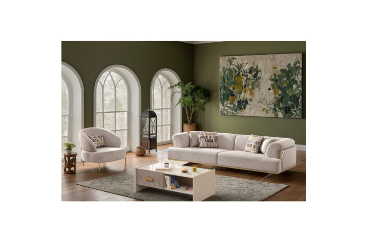 Quiet-luxury decorated living room