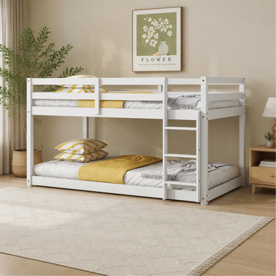Lit superposé simple au-dessus d'un lit simple en bois massif et en bois d'hévéa massif avec échelle, plateformes supérieure et inférieure fabriquées avec des lattes renforcées, blanc