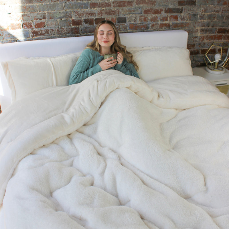 Thickest Comas Bae She Thick Oversized Comforter Set, King Comforter + 2 King Shams, Ivory