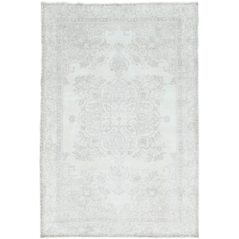 Tapis oriental délavé à la main à motif floral antique classique 6 pi 5 po x 9 pi 4 po Diontre