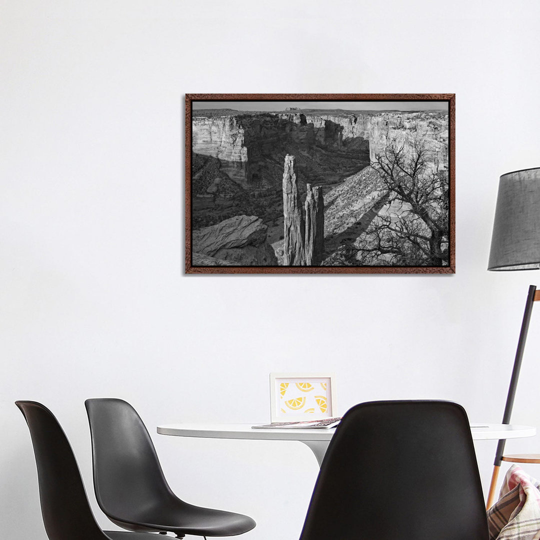 Spider Rock, Canyon De Chelley, Arizona von Tim Fitzharris - Galerie- Giclée auf Leinwand