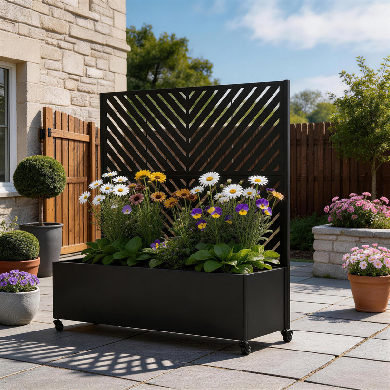 Boîte à fleurs en métal avec treillis et roues Orin, H 47,2 po x l 47,2 po x P 15,7 po, Black