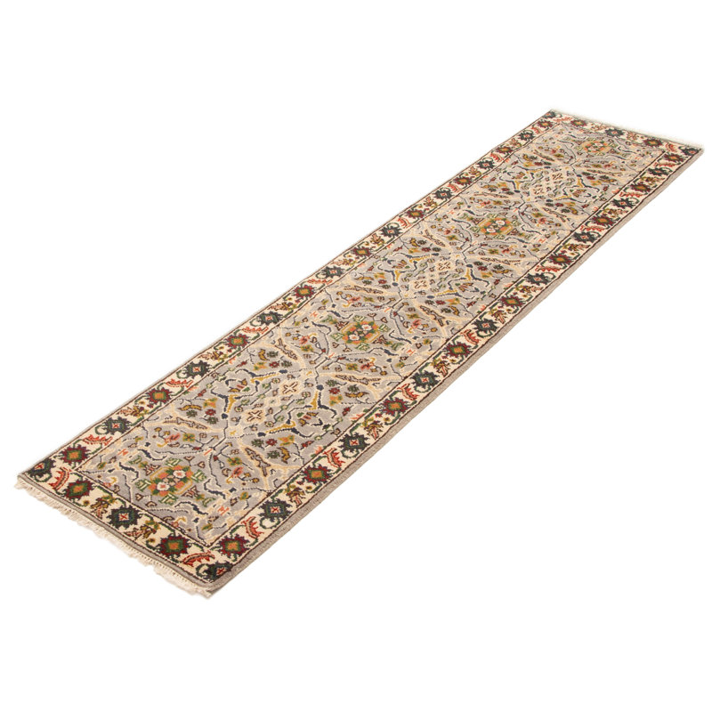 Tapis gris clair Serapi Heritage 2 pi 5 po x 10 pi 1 po