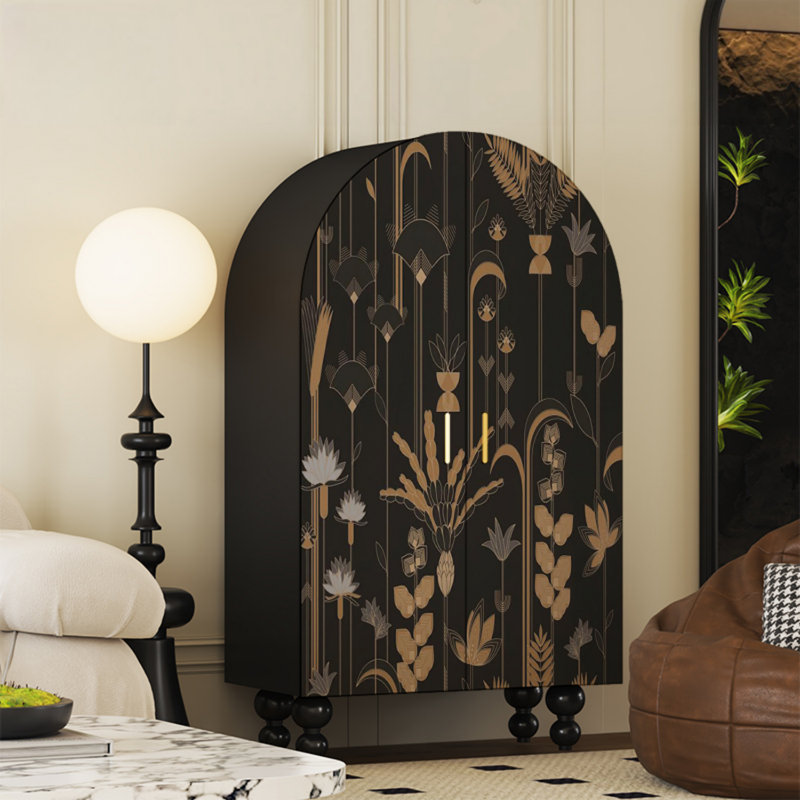 Armoire arquée avec tablettes et portes