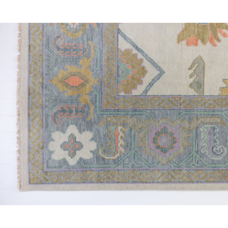 Jolene Hand Knotted Wool Trellis Area Rug, Rectangle 12' x 15'