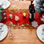 Chemin de table de Noël brodé à découpes et feuilles vertes, linge de table de fêtes pour décorations de Noël, 15 x 69 pouces