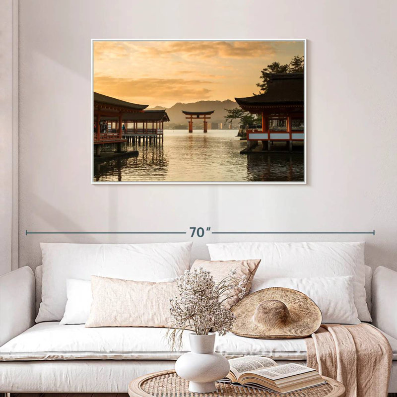 Célèbre sanctuaire Itsukushima, Cadre flottant blanc, 43 po x 29 po