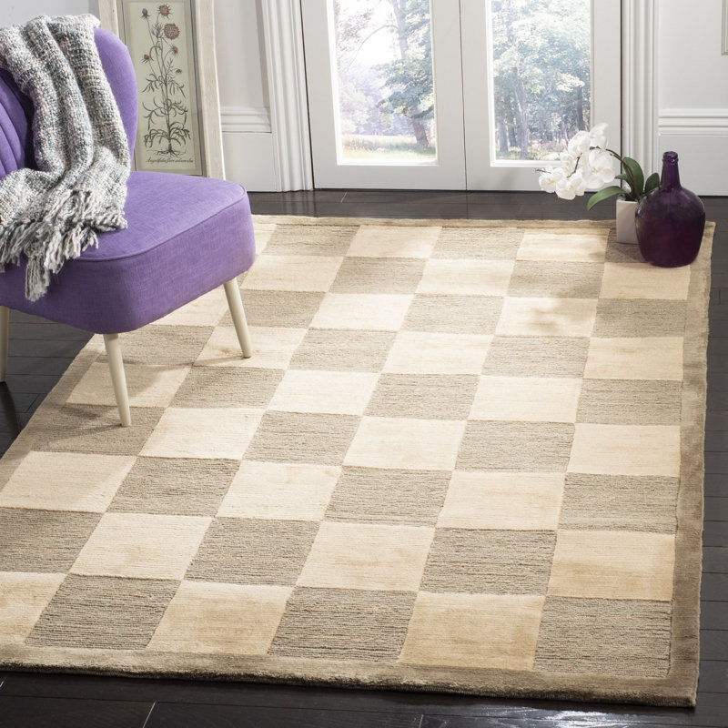 Heathered Green and Beige Checker Wool 4' x 6' Area Rug
