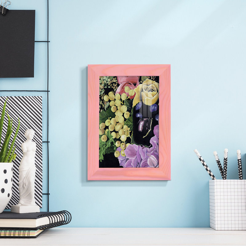 Floral on Black I, reproduction encadrée sur papier, H 9 po x l 7 po x P 1 po, Rose