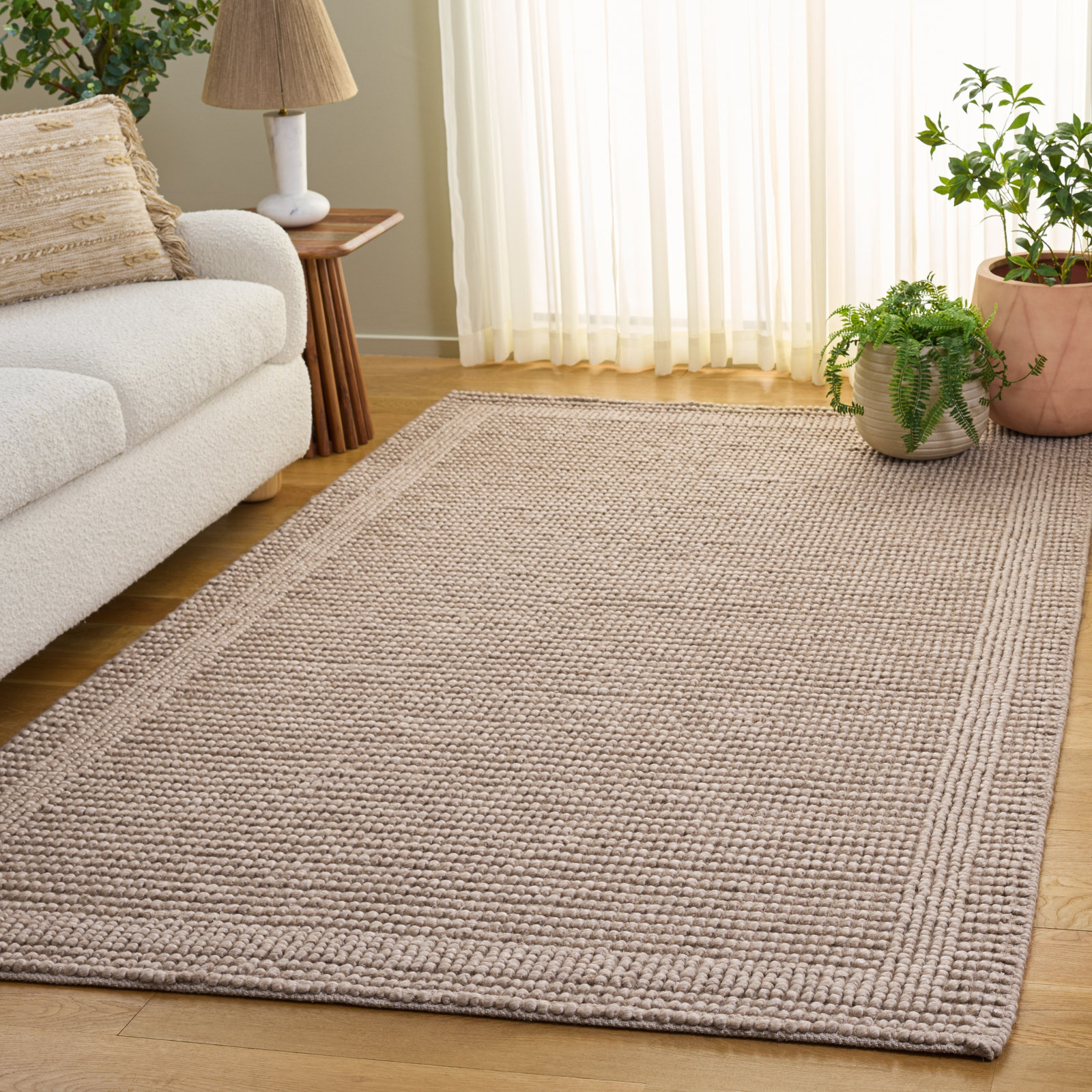 Hand-Woven Wool Rug, Rectangle 5' x 8'