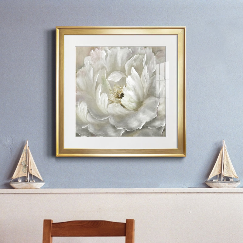 Pivoine parfaite - Cadre photo, reproduction d'art sur papier, H 17,5 po x l 17,5 po x P 1,5 po, Encadrement doré