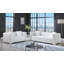 Un canapé-lit moderne sur un Chesterfield traditionnel, causeuse-721836743