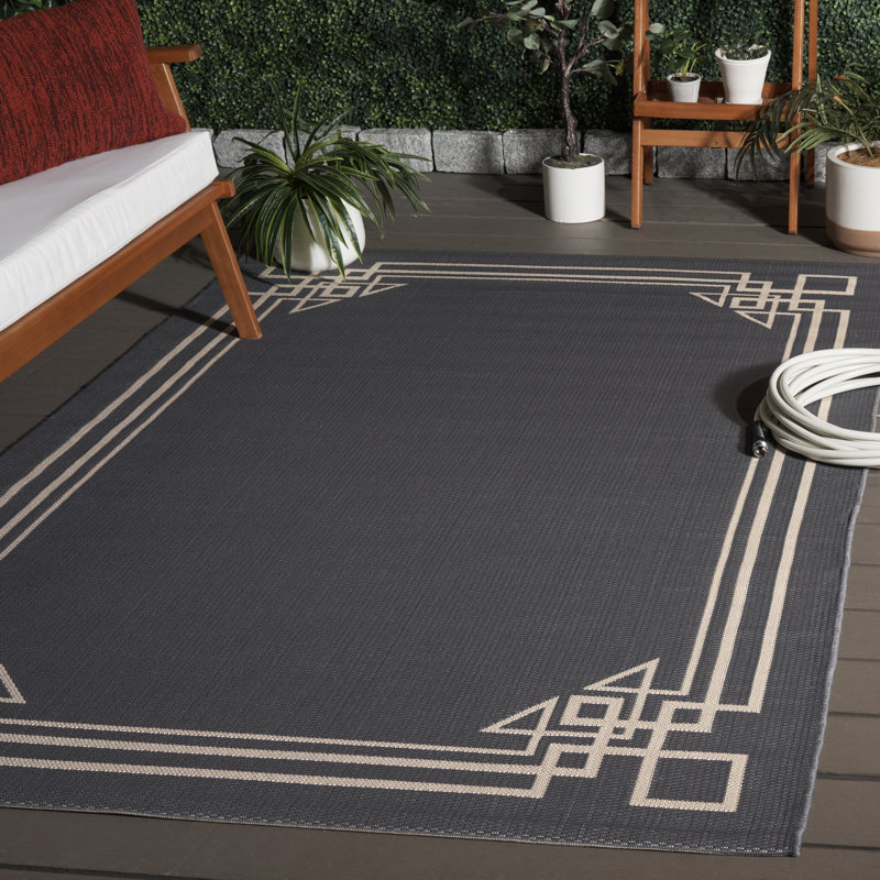 Tapis d'intérieur / extérieur à motif géométrique Courtyard Performance, Rectangle 5 pi 3 po x 7 pi 7 po
