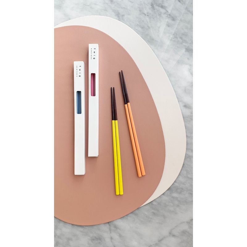 Chopsticks, Yellow