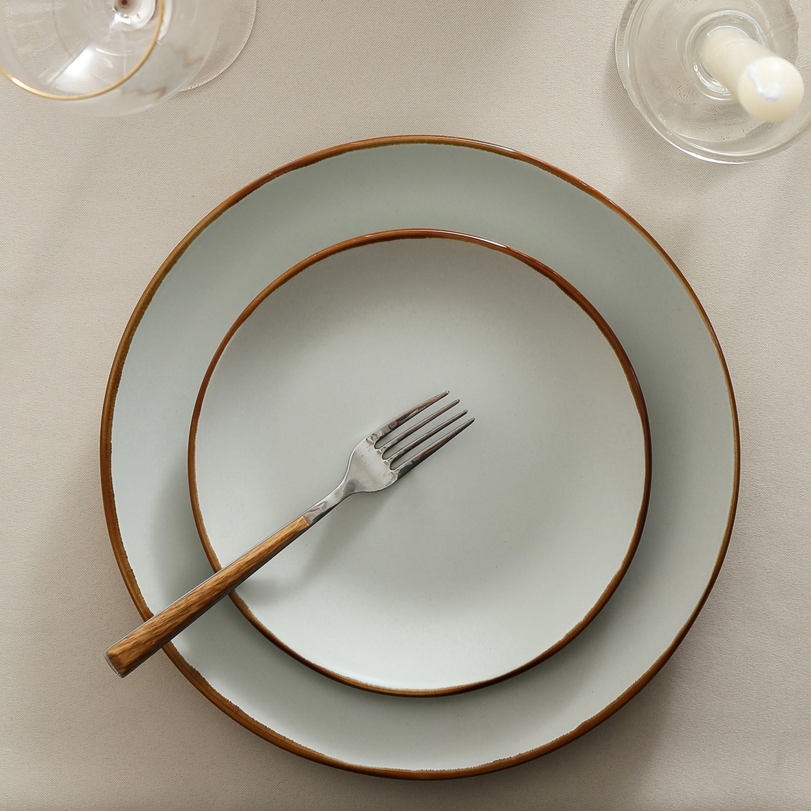 Brasa Stoneware Dinnerware Set, Light Green, 32