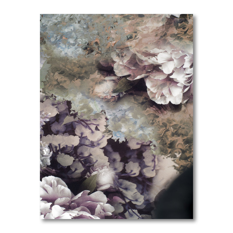 «Grunge Silk Nature Flower II», reproduction d'art sur toile, H 40 po x l 30 po x P 1,5 po, Toile tendue