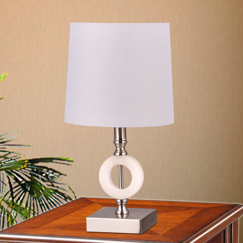 Lampe de table 17 po Rawlinson