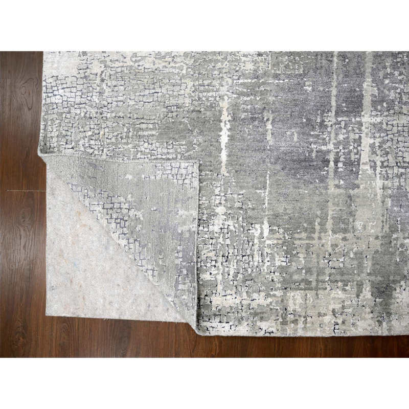 Tapis gris nouvel âge en soie 8 pi 1 po x 7 pi 9 po Zimri