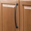 Poignée en arche de la collection American Diner - poignée d'armoire centrale à centre de 8 à 13/16 po bronze rétro - Quincaillerie transitionnelle et traditionnelle pour tiroirs et armoires-116368997-88320345