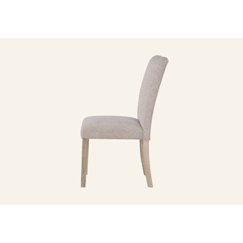 Fauteuil d'appoint beige avec plis Chanel Legant