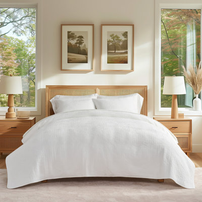 Striped Channel Velvet Quilt Set
