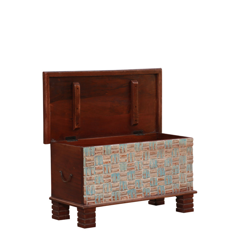 Keaton Accent Trunk