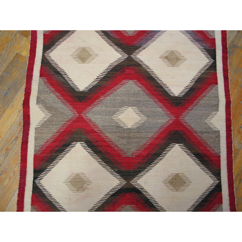 Artistic Tribal Pattern Flatwoven Antique Native American Navajo Rug