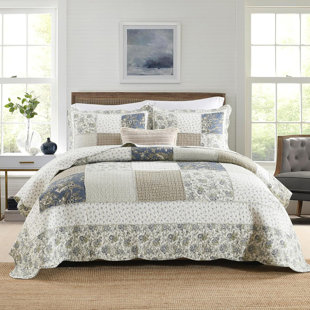Quilt Set Reversible Country Farmhouse Floral Real Patchwork Quilted Bedspread 3-Piece Quilt Set With Pillowcases With Ruffles For All Seasons