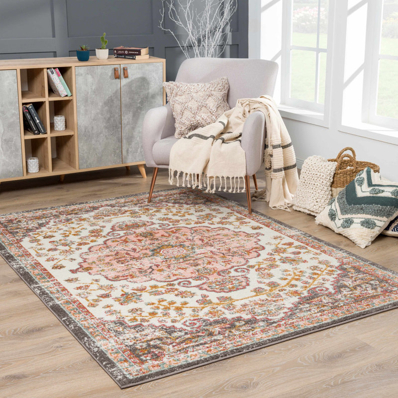 Tapis rose traditionnel à motif de médaillons Oar, 5 pi 3 po x 7 pi 3 po