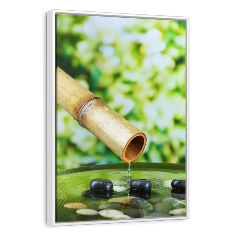 Fontaine en bambou, Floating Frame White, 27 po x 40 po