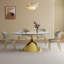 Ensemble de table de salle à manger 71 po en marbre 71 po pour 4 à 6 personnes - Table de cuisine ovale avec base en acier inoxydable doré