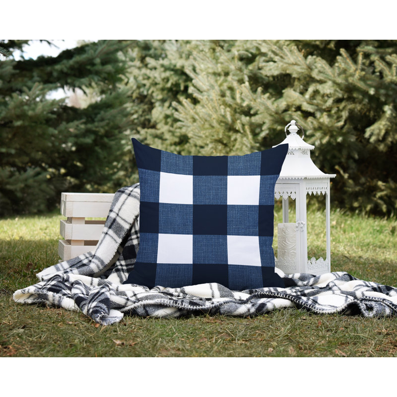 Coussin intérieur / extérieur Jeb Farm House, L 17 po x H 17 po, Bleu / bleu marine