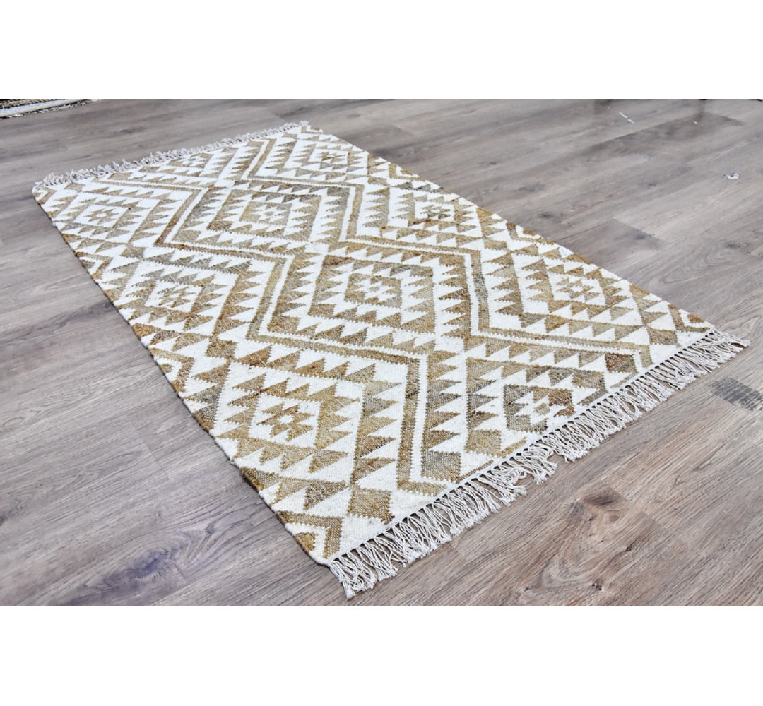 Alsacia Hand-Knotted White/Beige Area Rug Union Rustic Rug 