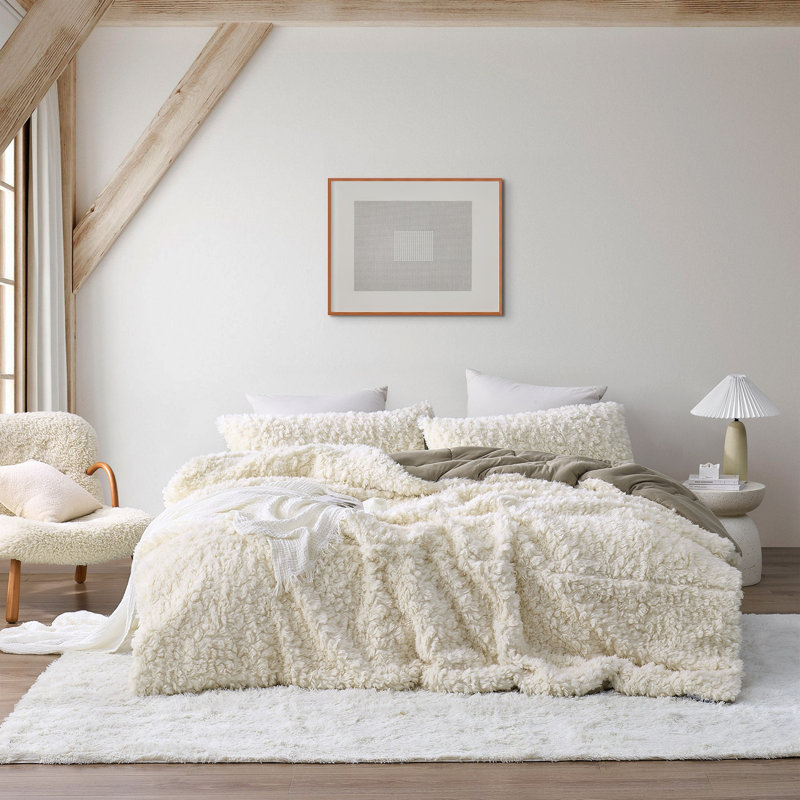 Coma Inducer Creamy Clouds Oversized Comforter, King Comforter