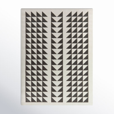 Maltby Charcoal Indoor/Outdoor Rug