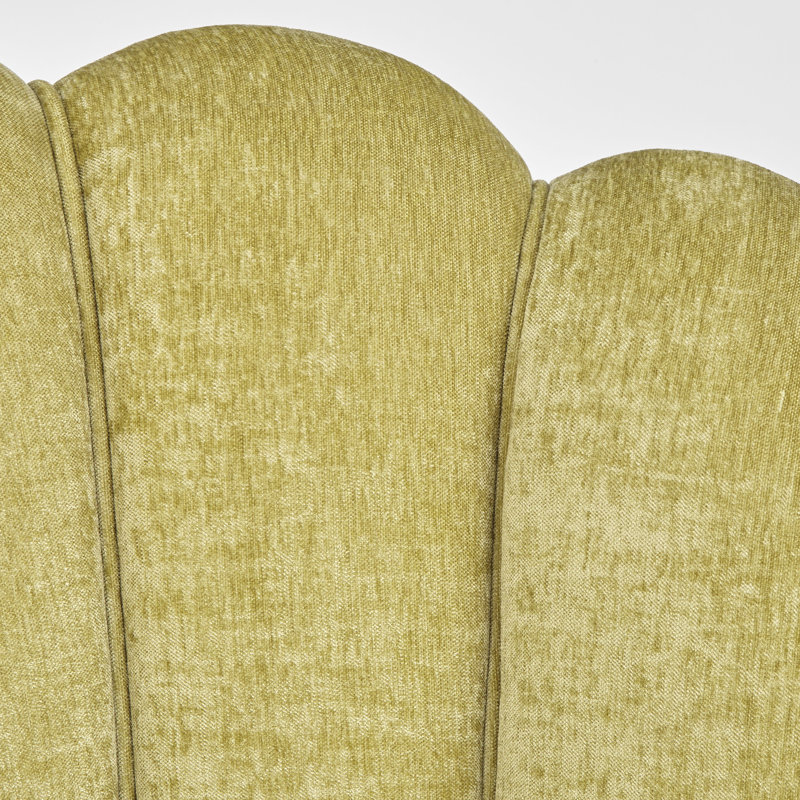 Fauteuil demi-tonneau Carrigan, Velours citron