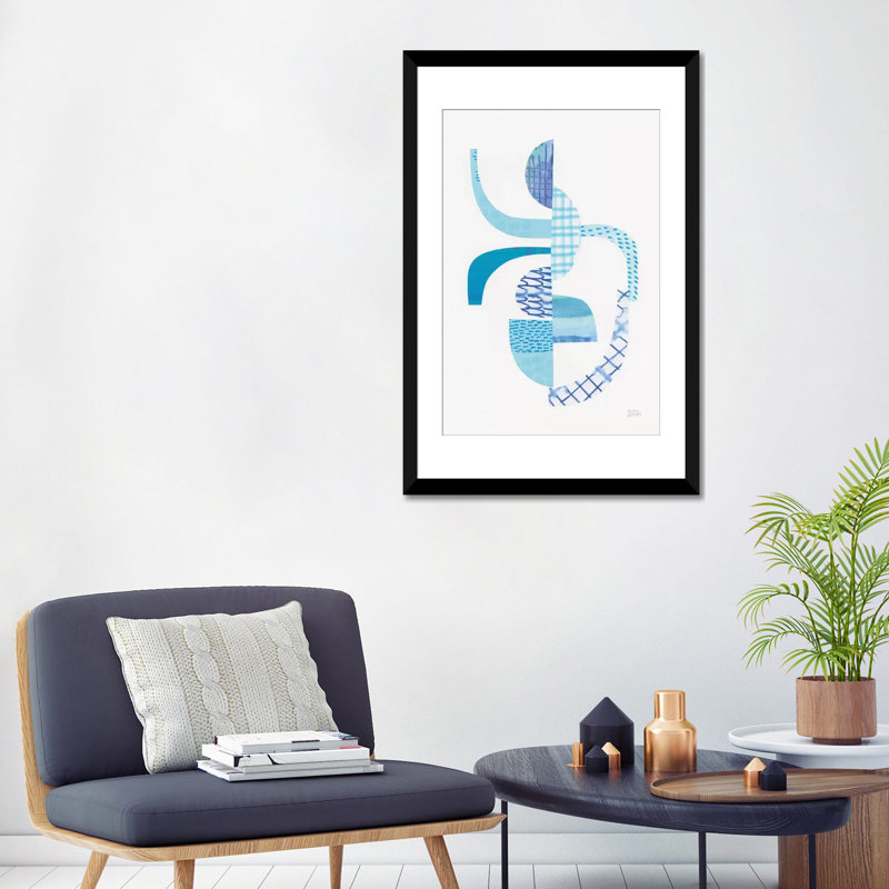«Fragments II», impression sur toile, H 24 po x l 16 po x P 1 po, Papier d'art encadré noir, Blanc