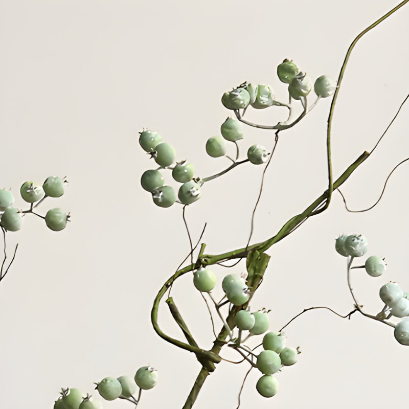 Ornements de fleurs simulées